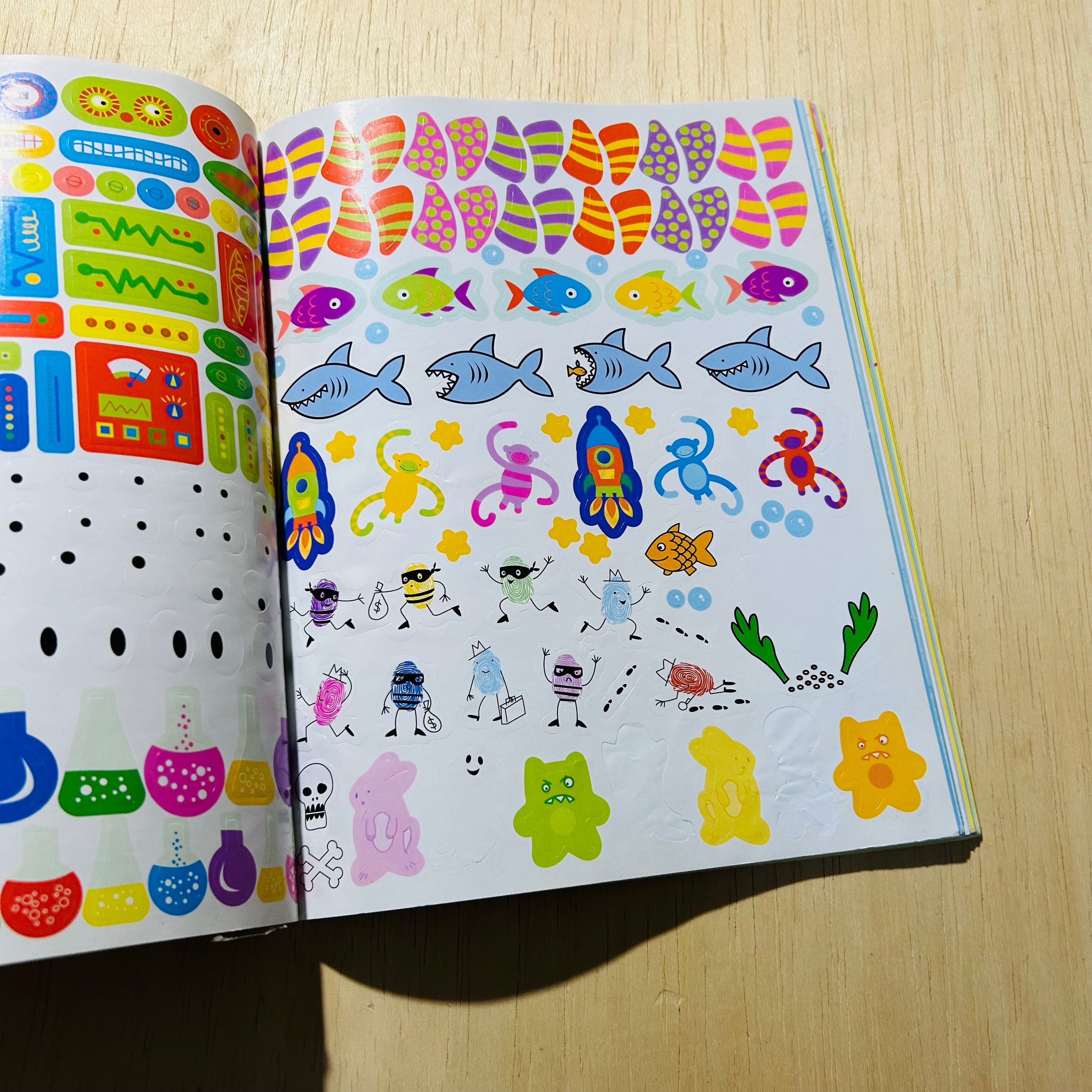 Big Book of Science Experiments -500 Stickers