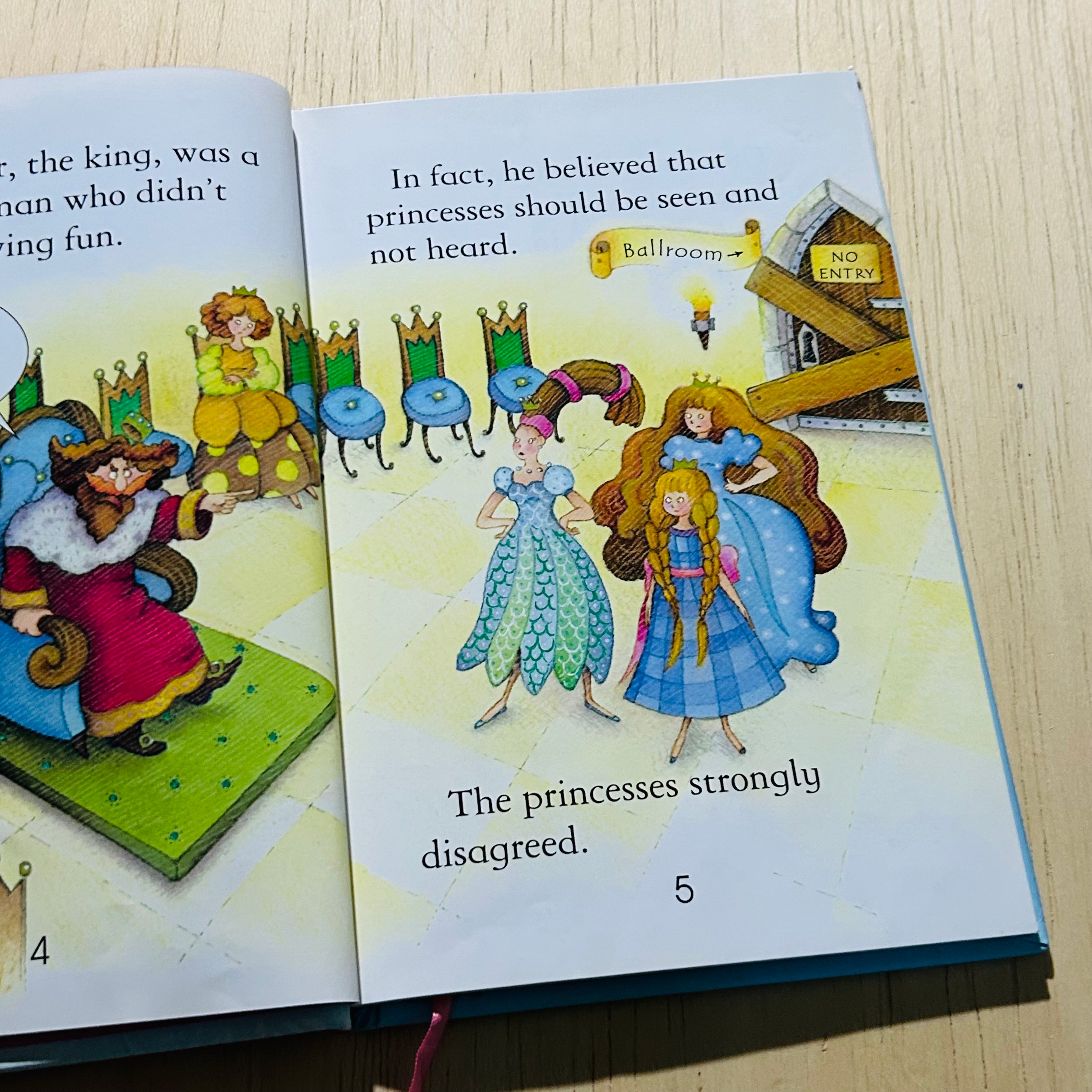 The Twelve Dancing Princesses - Hardcover