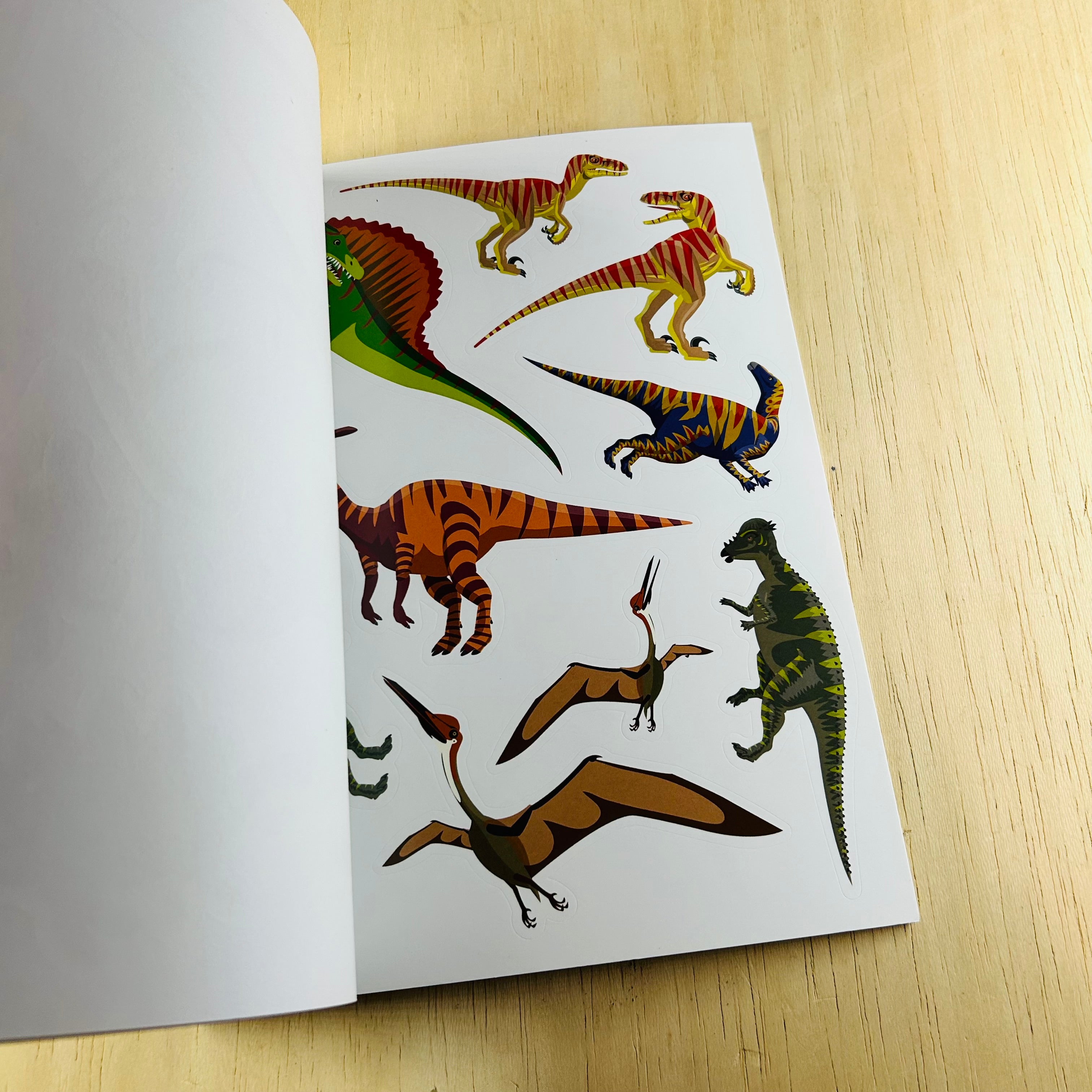 My Eerste Plakkerboek Dinosourusse