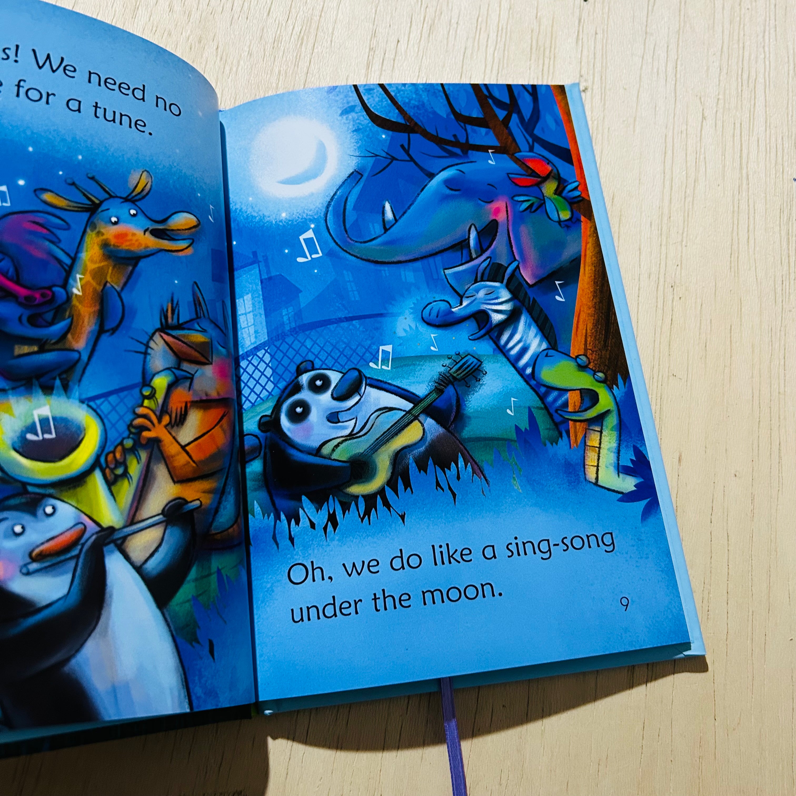 Usborne Late Night At the Zoo - Hardcover