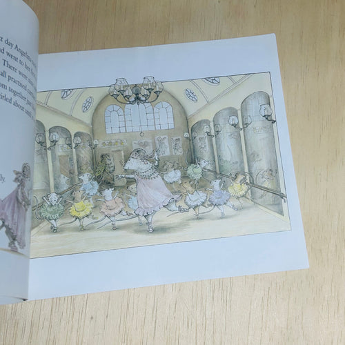 Angelina Ballerina