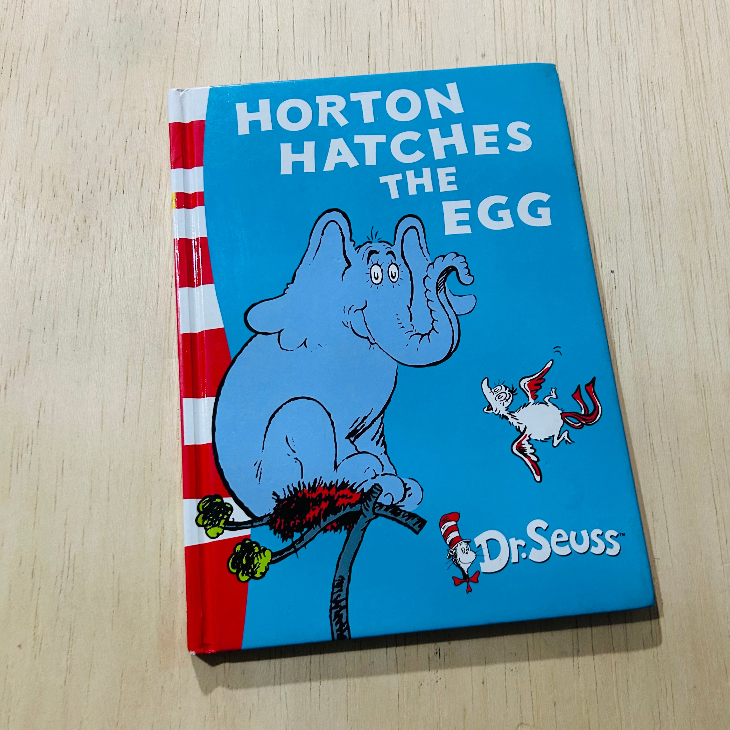 Horton Hatches an Egg - Hardcover