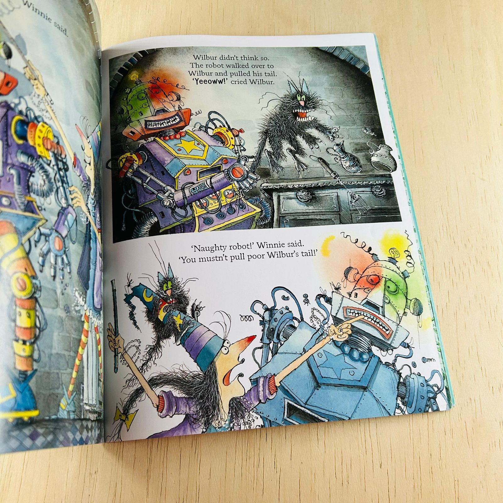 Winnie and Wilbur - The Big Bad Robot