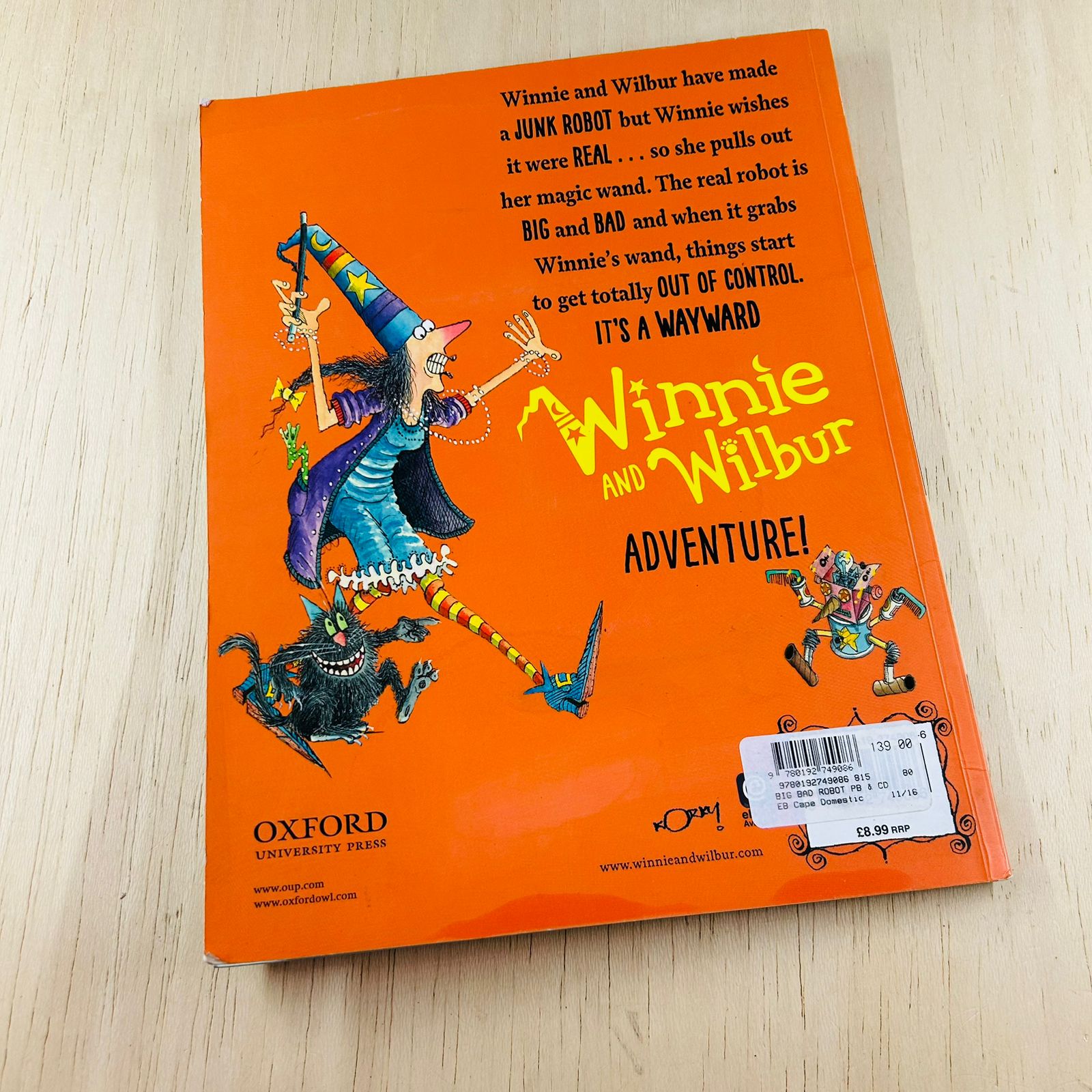 Winnie and Wilbur - The Big Bad Robot